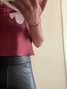 Pokazy przed kamerką – TranSexualJade95