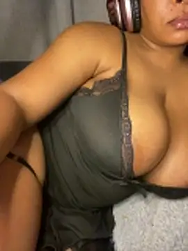 YellowHoneyDip Live XXX-chat