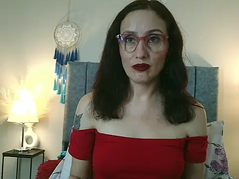 IberianMoonMK live XXX chat