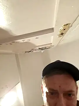 Pertunjukan Kamera Web Percy_ohv