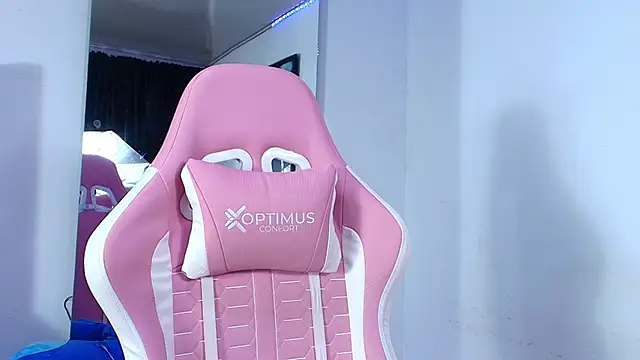 GraceWallace_ Adlı Modelin Canlı XXX Sohbeti