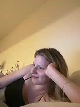 MaryHiggins' Live XXX Chat