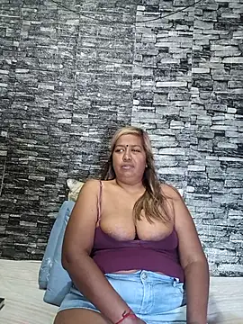 Mammabear_4u – webcam-show