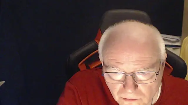 lonely_peter élő XXX-chatje