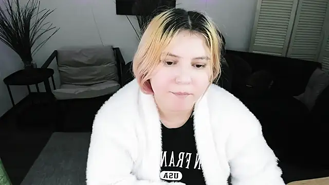 Chat +18 de DiaAngell ao vivo