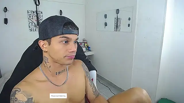 Leonard_Price Pertunjukan Webcam