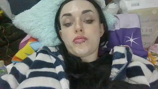 Trinsy_Love live XXX chat