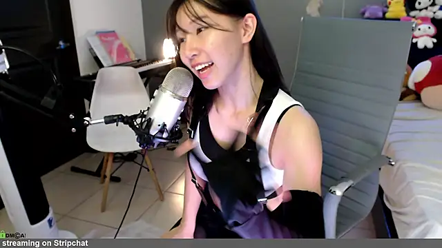 raspberryroll live XXX chat