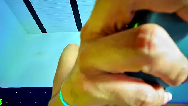 Aliice_Doll Webcam-Show