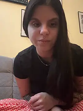 Brutecia2002 élő XXX-chatje