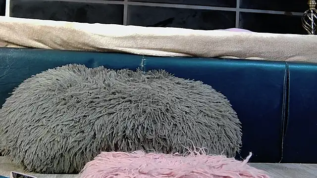 AngelaDesire live XXX chat