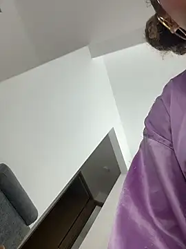 AlesiaCooper Show Webcam