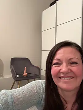 HotLdyllic Live XXX-Chat