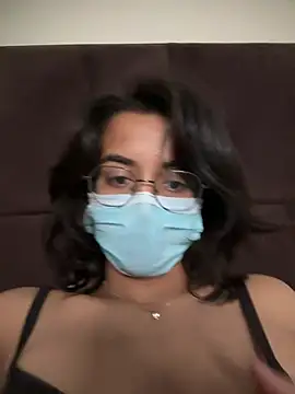 DominantDesiree Chat XXX in diretta