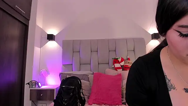 Chat +18 de Seraphyne666 ao vivo