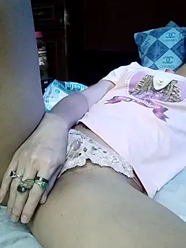 QueenSoreal Pertunjukan Webcam