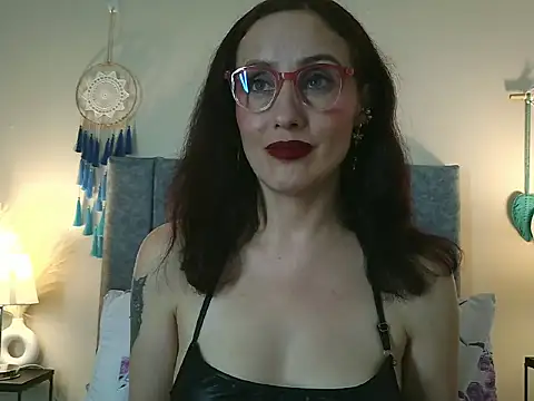 IberianMoonMK 라이브 XXX 채팅