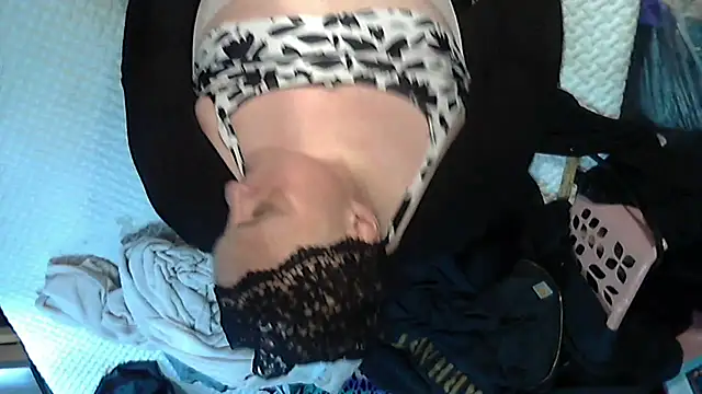 Show modela jessicalove99 na web-kameri