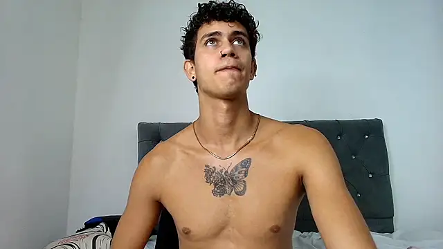 Maximiliano__Fire élő XXX-chatje