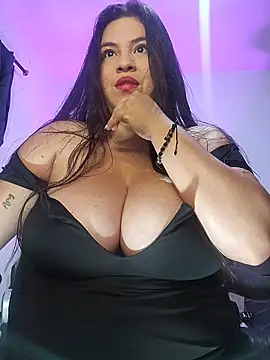 LucyDiamonds1: вебкам-шоу