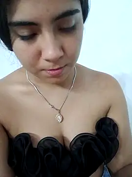 Chat +18 de Ailen-cute ao vivo