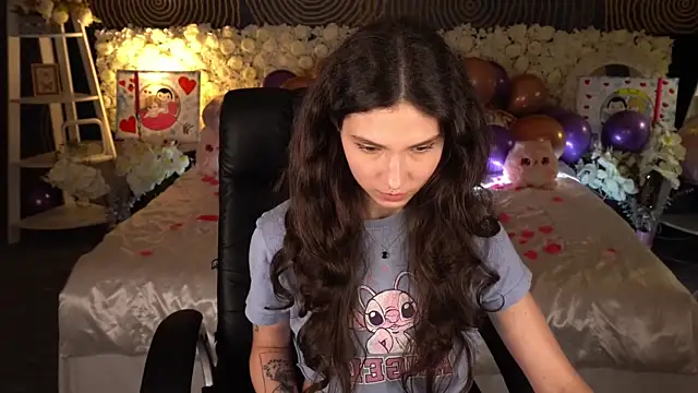 Czat XXX na żywo – BabyFlowerr