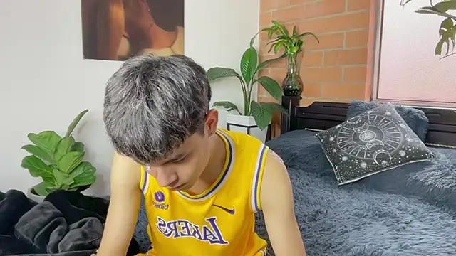 Andy_Belier23のライブXXXチャット