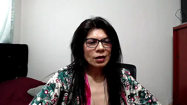 abrilsex23 Chat XXX in diretta