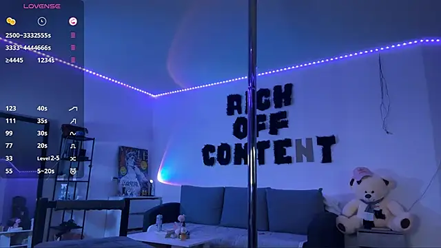 Živý XXX chat EIeniVanwart