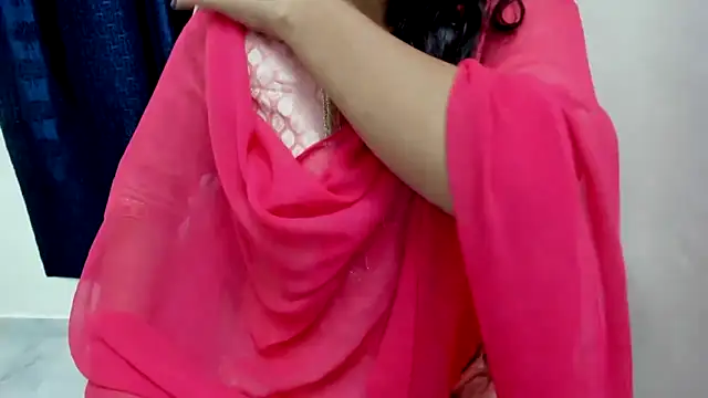 دردشة TheShyGirl_ الجنسية المباشرة