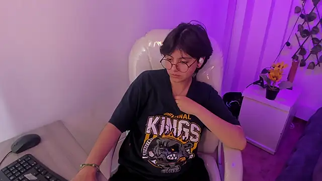 Nathaly_ds Adlı Modelin Canlı XXX Sohbeti