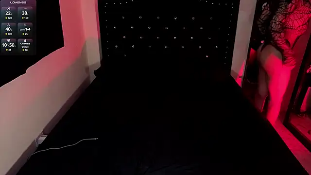 DarkAndTenderGirl: διαδικτυακό σόου στην κάμερα