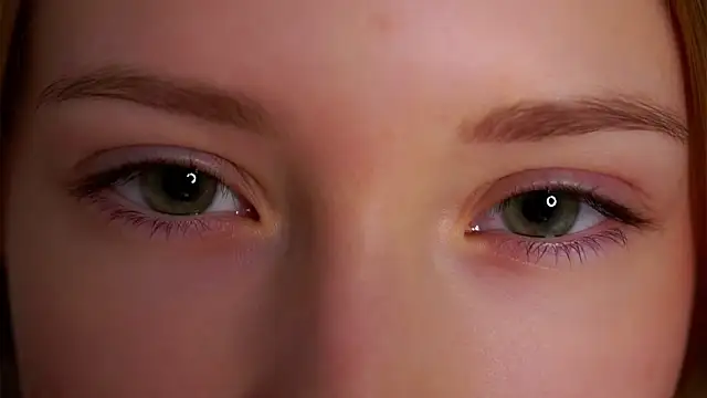 SunnivaCovil: απευθείας συνομιλία ΧΧΧ