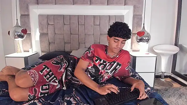 Mike_thomsonn Chat XXX live