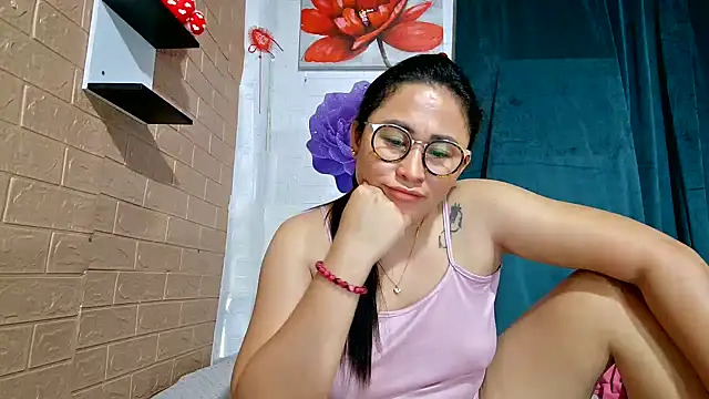 Chat XXX en directo de Ugly-Filipina