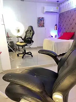 Auri__のライブXXXチャット