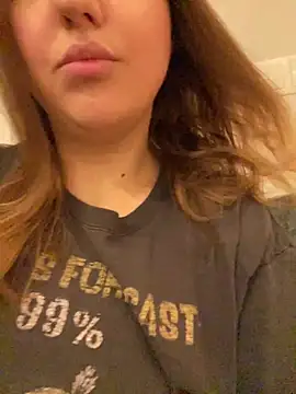 AliceDesmee: απευθείας συνομιλία ΧΧΧ