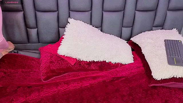 Kore-13 Live XXX-Chat