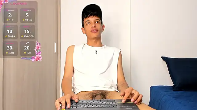 Maxfrost1 Live XXX-Chat