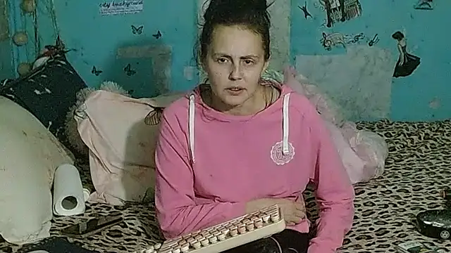 brighteyes77 live XXX chat