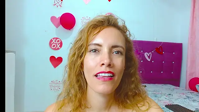 chantalsemenova1のライブXXXチャット