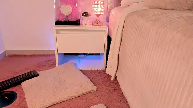 Alissonroses Adlı Modelin Canlı XXX Sohbeti