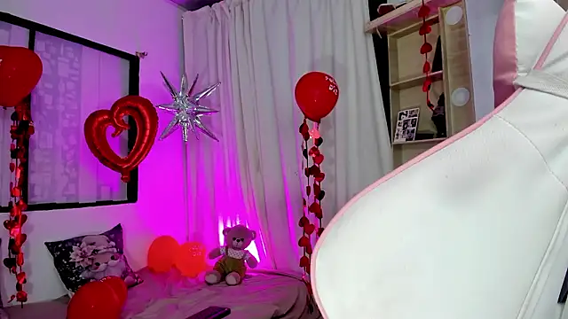 Sweet_milady Adlı Modelin Canlı XXX Sohbeti