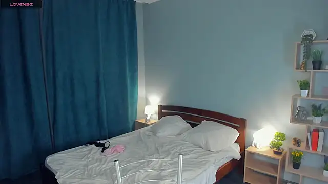 IsaVesco: онлайн-секс-чат