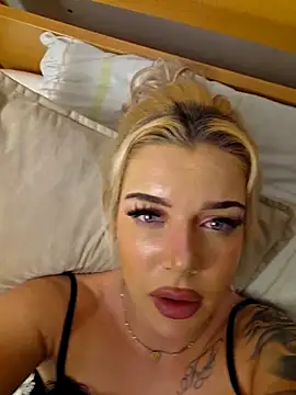 KimXposed Webcam-Show