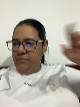 Chat XXX ao vivo de Carameloswing1