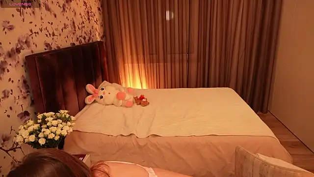 ChloeSpark: онлайн-секс-чат