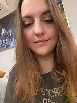 AliceDesmee Obrolan Langsung XXX