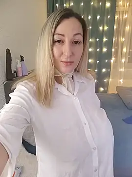 MilanaBoobs: онлайн-секс-чат