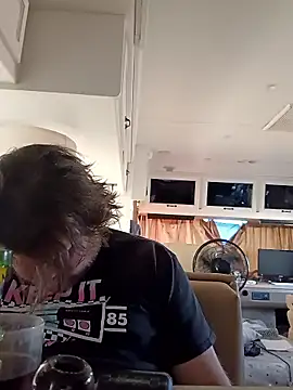 EZs_FuKRoOm – Naživo XXX chat